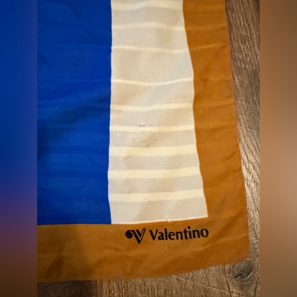 Valentino Square Scarf 33” Man & Woman 1920’s Made In Italy - Picture 2 of 12